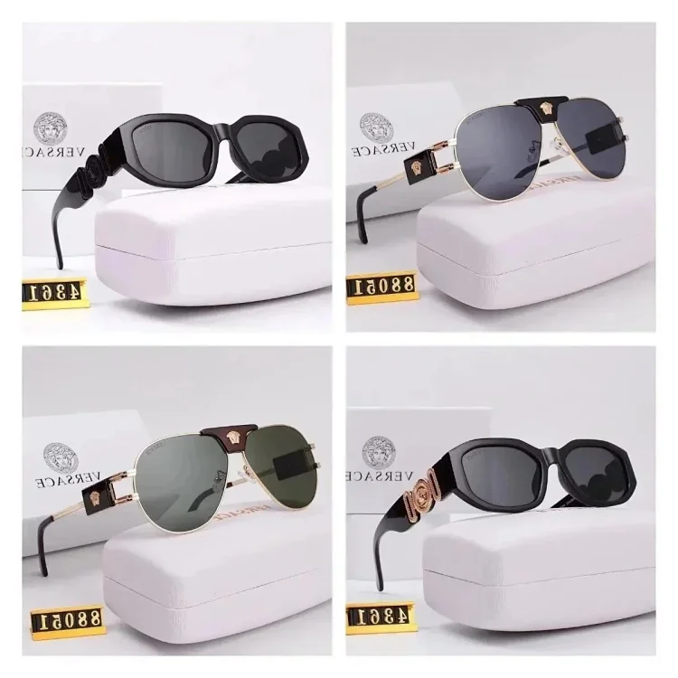VERSACE Glasses                                                                                                     Price : ≈ $10.55  